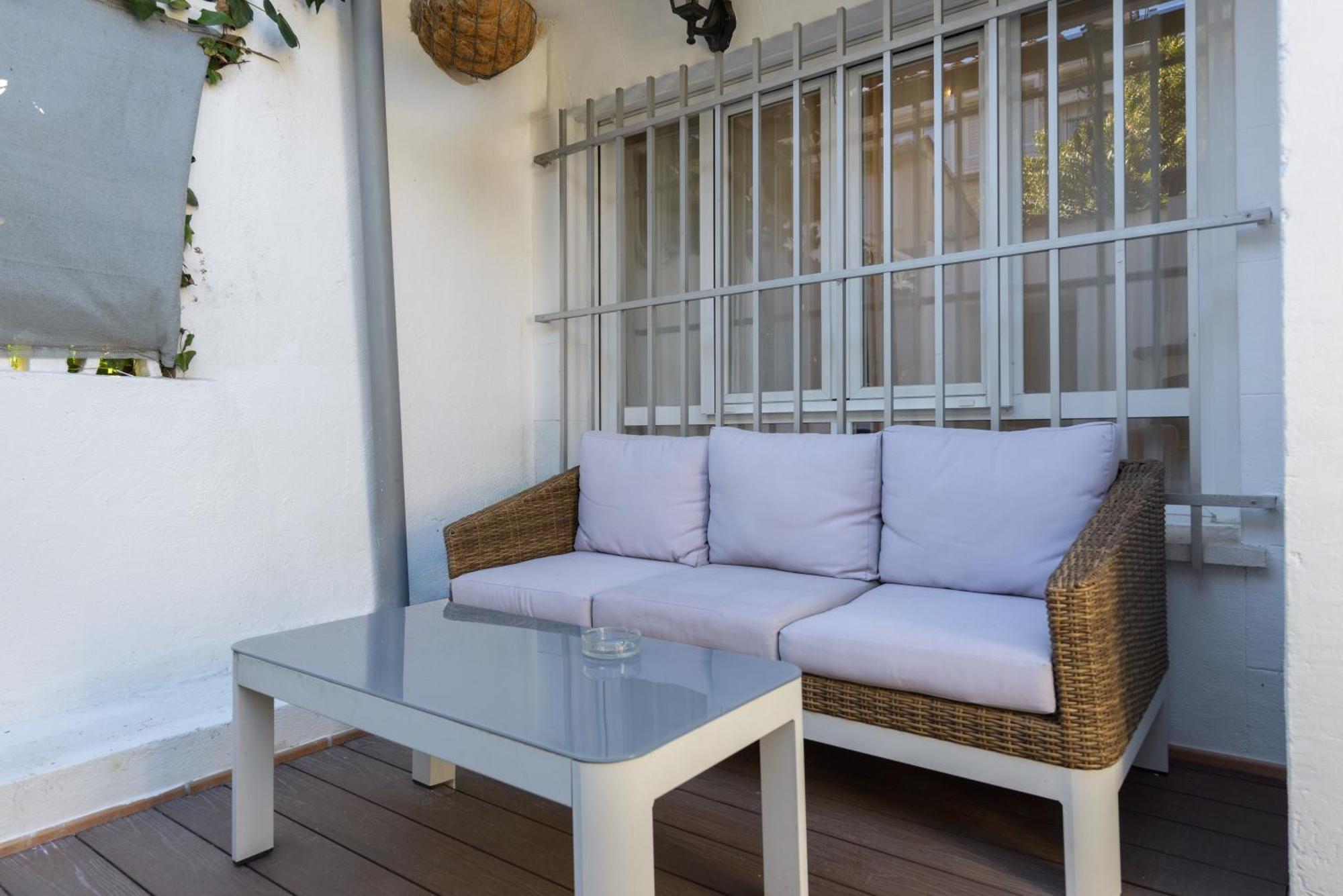 Sabadell Calle, Casa Familiar De 3 Dormitorios Con Terraza Junto Metro Fuencarral マドリード エクステリア 写真